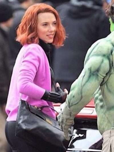 Pink Fleece Jacket of Scarlett Johansson