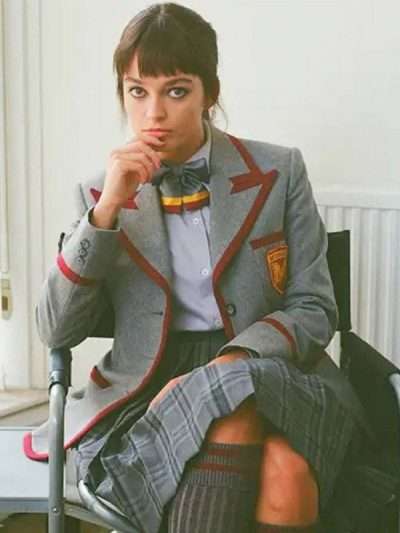 Sex Education Seasn 03 Emma Mackey Gray Blazer