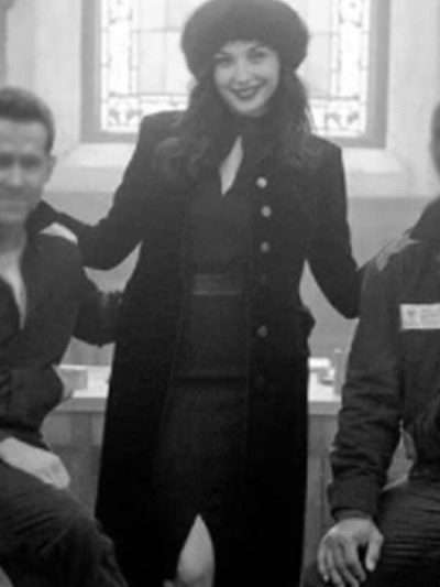 Red-Notice-The-Bishop-Coat