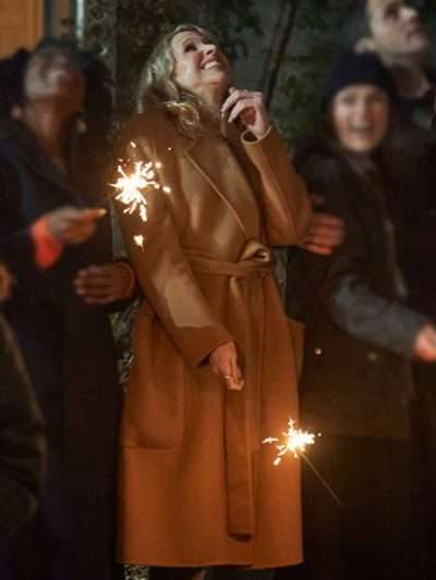 Bella Silent Night 2021 Lucy Punch Brown Coat