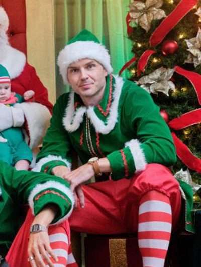 Paul Campbell Three Wise Men and a Baby Green Jacket