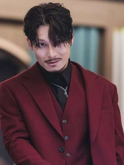 Park Hoon Tomorrow 2022 Maroon Suit