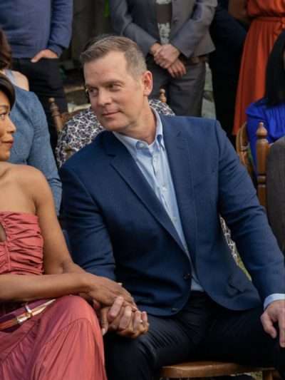Peter Krause 9-1-1 S05 Blue Blazer