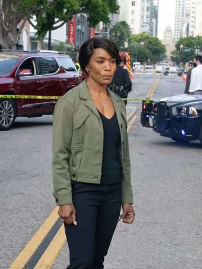 Angela Bassett 9-1-1 S04 Green Jacket