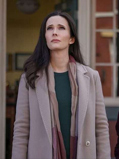 Elizabeth Tulloch Superman and Lois S02 Trench Coat