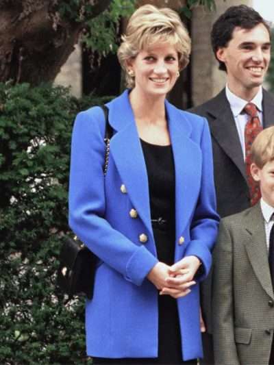 Princess Diana The Crown S05 Coat