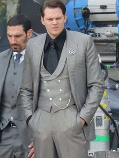 Bill Skarsgård John Wick Chapter 4 Grey Suit