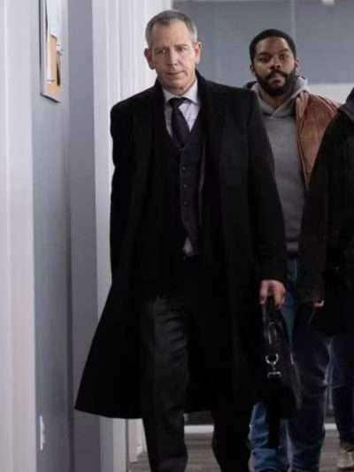 Ben Mendelsohn To Catch a Killer 2023 Black Coat