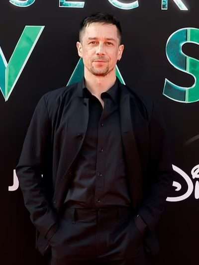 Killian Scott Secret Invasion S01 Premiere Black Coat