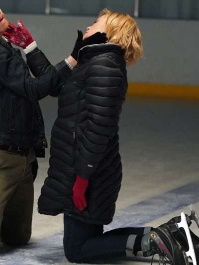 Claire Dunphy Modern Family Black Puffer Jacket