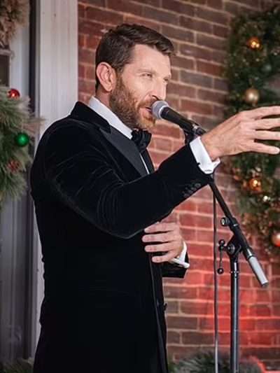 Brett Eldredge Lowes Christmas Performance Blazer
