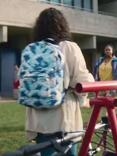 Roman Sex Education Final Season White Jacket