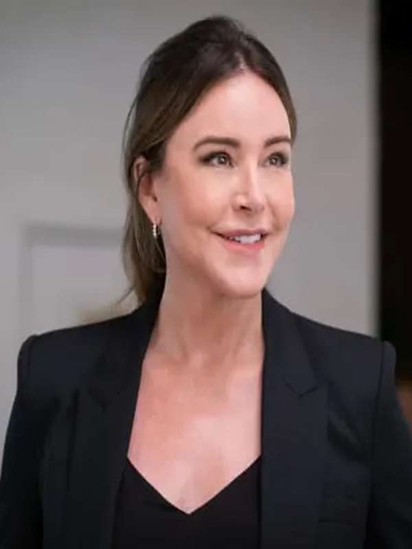 Liz Shrinking 2023 Black Blazer