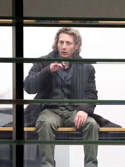 Jeremy Allen White Fingernails Black Coat