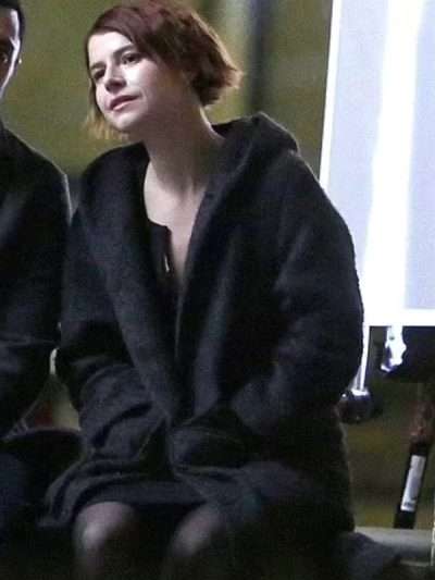 Jessie Buckley Fingernails 2023 Black Coat
