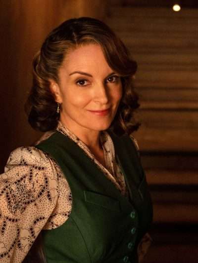 Tina Fey A Haunting in Venice 2023 Vest