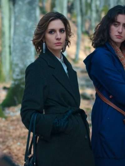 Titti I Hate Christmas S01 Black Trench Coat