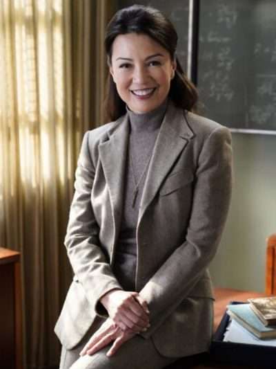 Dr. Lee Young Sheldon S05 Grey Blazer