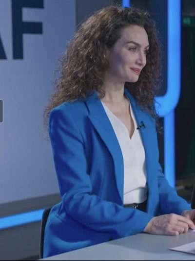 Lale Kiran As the Crow Flies S01 Blue Blazer