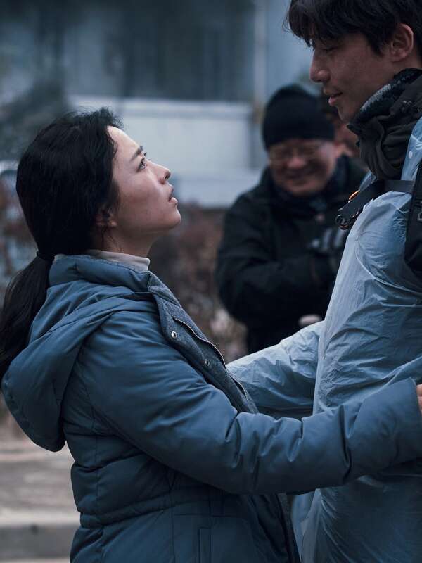 Park Bo-young Concrete Utopia 2023 Puffer Hooded Coat