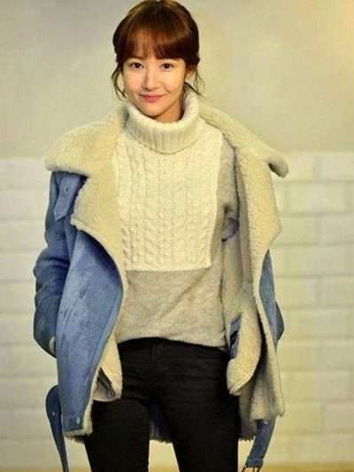 Chae Young-shin Healer S01 Blue Jacket