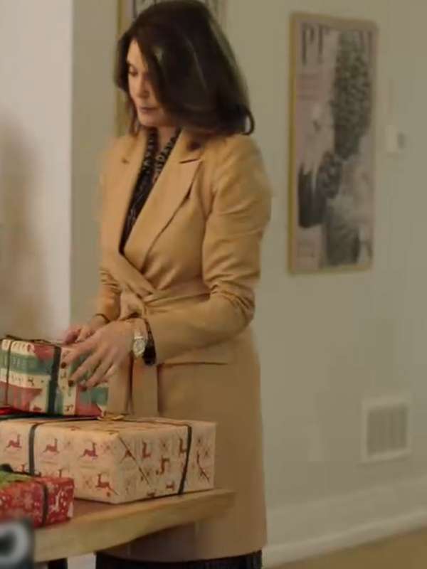 How to Fall in Love by Christmas Teri Hatcher Brown Trench Coat