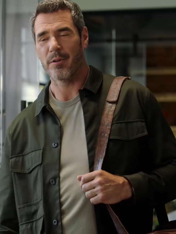 Dan Payne How to Fall in Love by Christmas Green Jacket