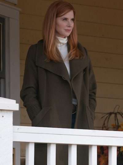 Dr. Katherine Walter My Life with the Walter Boys S01 Trench Coat