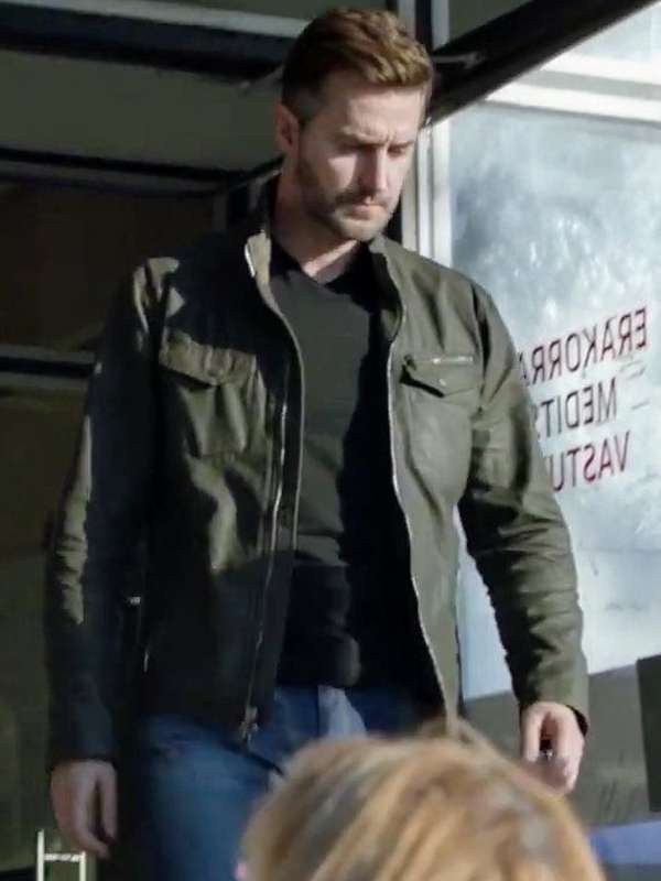 Richard Armitage Berlin Station Black Jacket