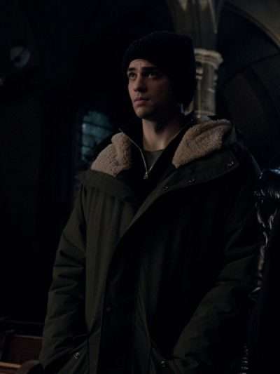 Owen Hendricks The Recruit S01 Green Jacket