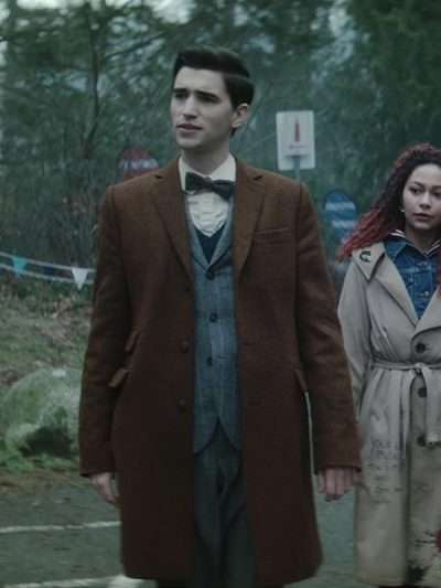 Edwin Paine Dead Boy Detectives Brown Coat