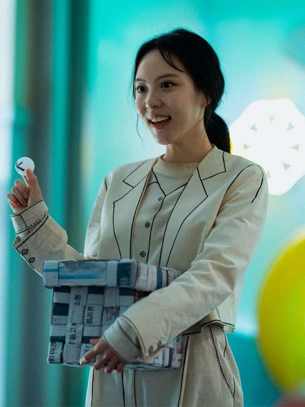 The 8 Show TV Series 2024 White Suit