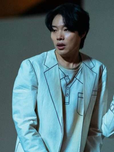 The 8 Show TV Series 2024 White Suit