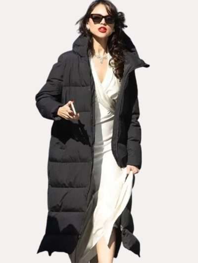 Eiza González The Ministry of Ungentlemanly Warfare Black Coat