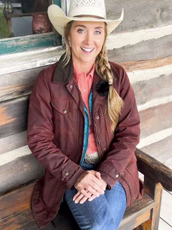 Amy Fleming Heartland Season 17 Red Jacket - Image 3