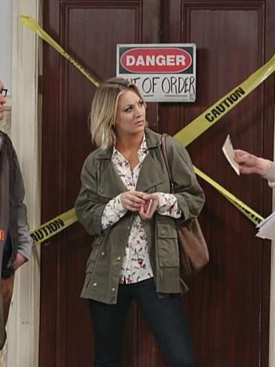 Penny The Big Bang Theory S09 Green Jacket