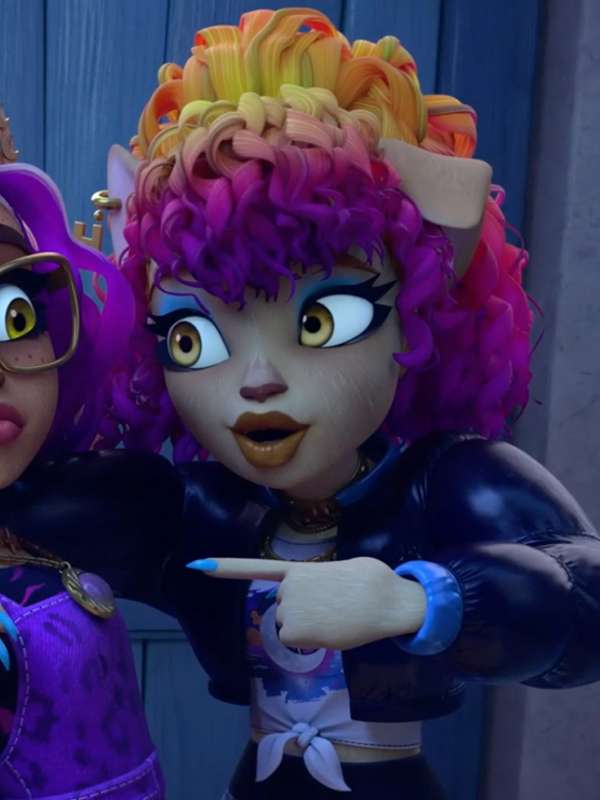 Howleen Wolf Monster High Black Cropped Puffer Jacket