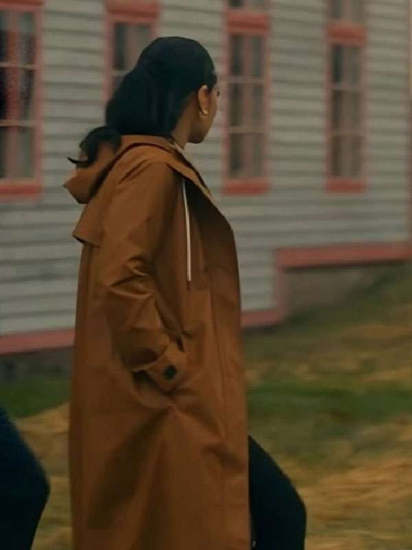 Joséphine Jobert Saint-Pierre Brown Hooded Coat