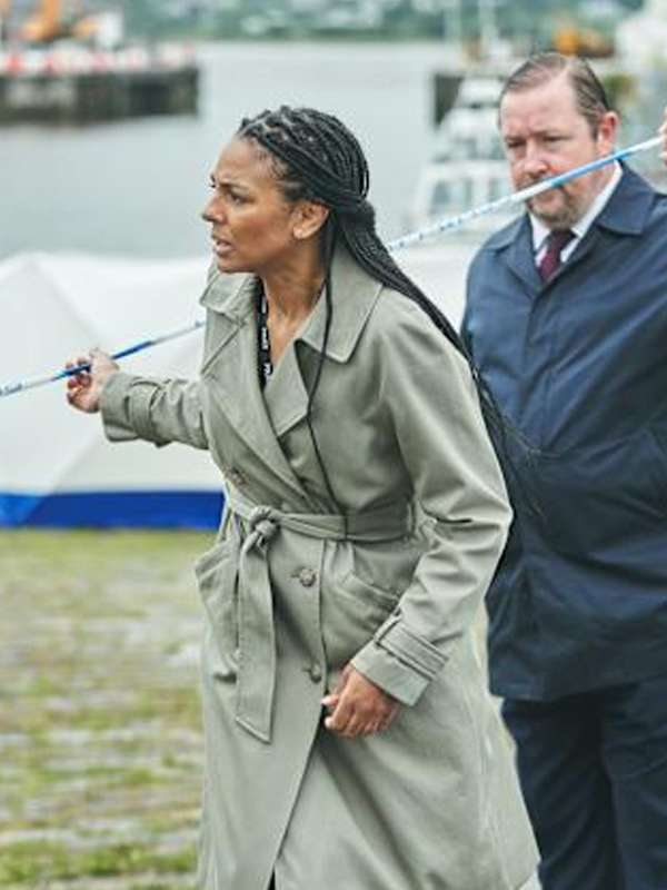 DS Jenn Townsend The Bay S05 Trench Coat