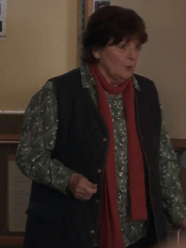 Brenda Blethyn Vera S14 Black Vest