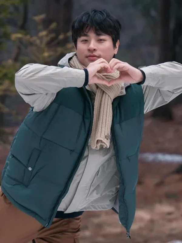 Park Jeong-min Newtopia S01 Green Vest