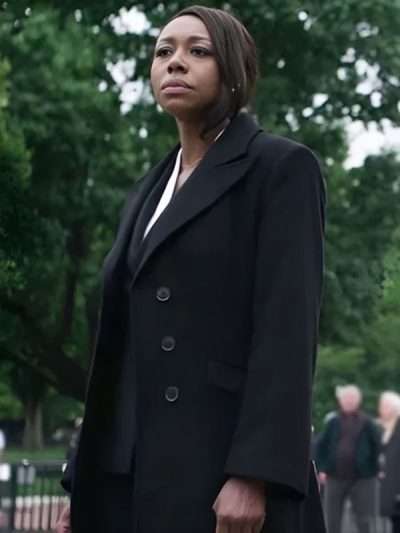 Catherine Weaver The Night Agent S02 Black Coat