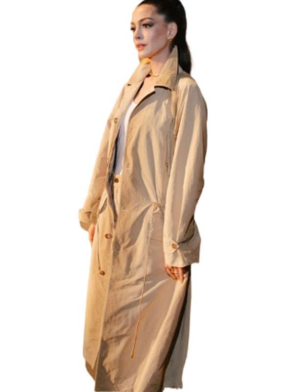 New York City 2025 Anne Hathaway Beige Coat