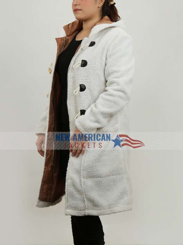 A Cozy Christmas Inn 2022 Jodie Sweetin Off-White Shearling Hooded Coat
