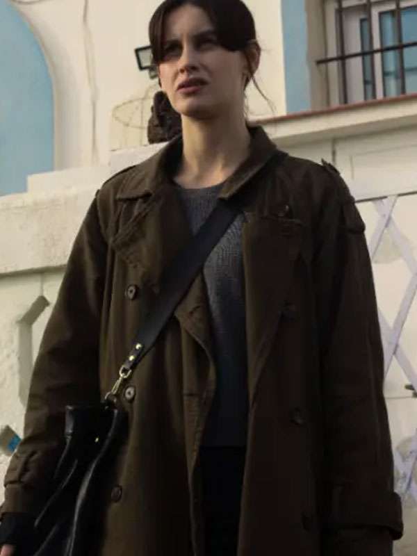 The Snow Girl The Soul Game S02 Milena Smit Green Coat