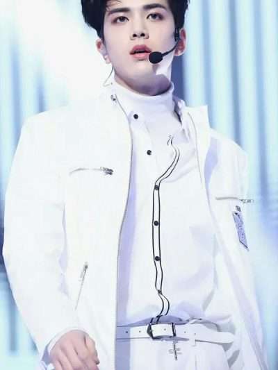 Kpop Band The Boyz Younghoon White Jacket