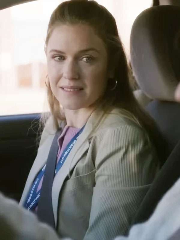 DMV 2025 Harriet Dyer Beige Blazer