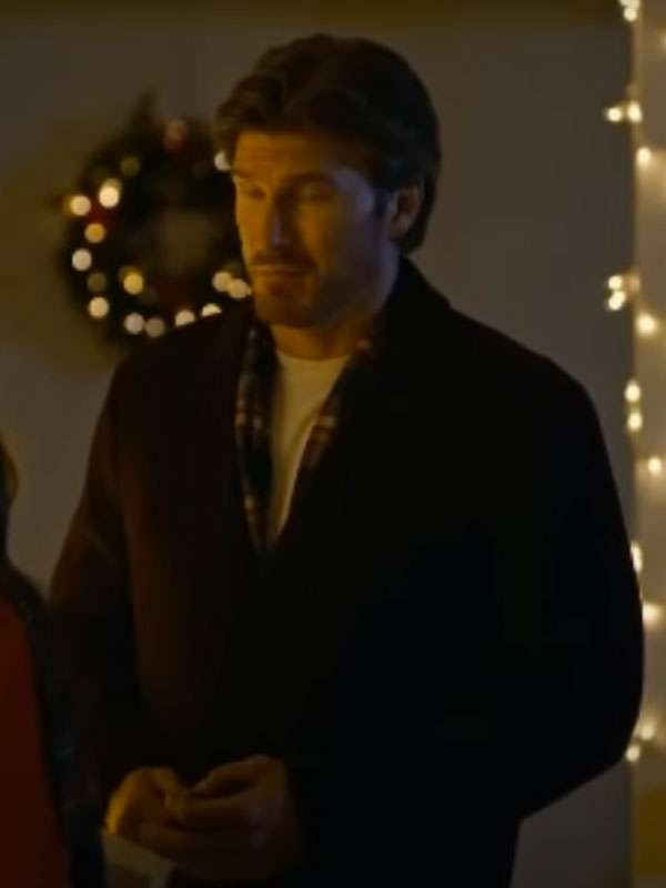 A Christmas Prayer 2025 Christopher Russell Brown Coat
