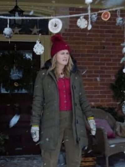 Alicia Silverstone A Merry Little Ex-Mas Green Jacket