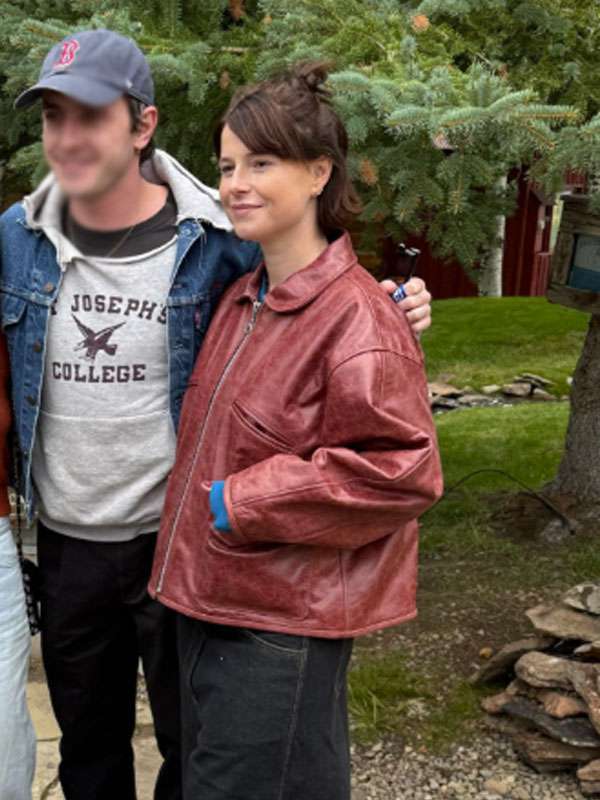 Jessie Buckley Hamnet 2025 World Premiere Reddish Brown Leather Jacket